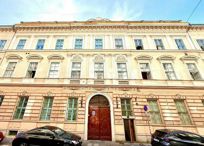 Cozy & Downtown Apartment