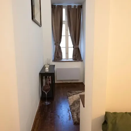 아파트 Cozy & Downtown *